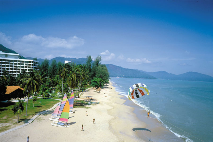 Bãi biển Batu Ferringhi Tour du lịch Malaysia 3 ngày